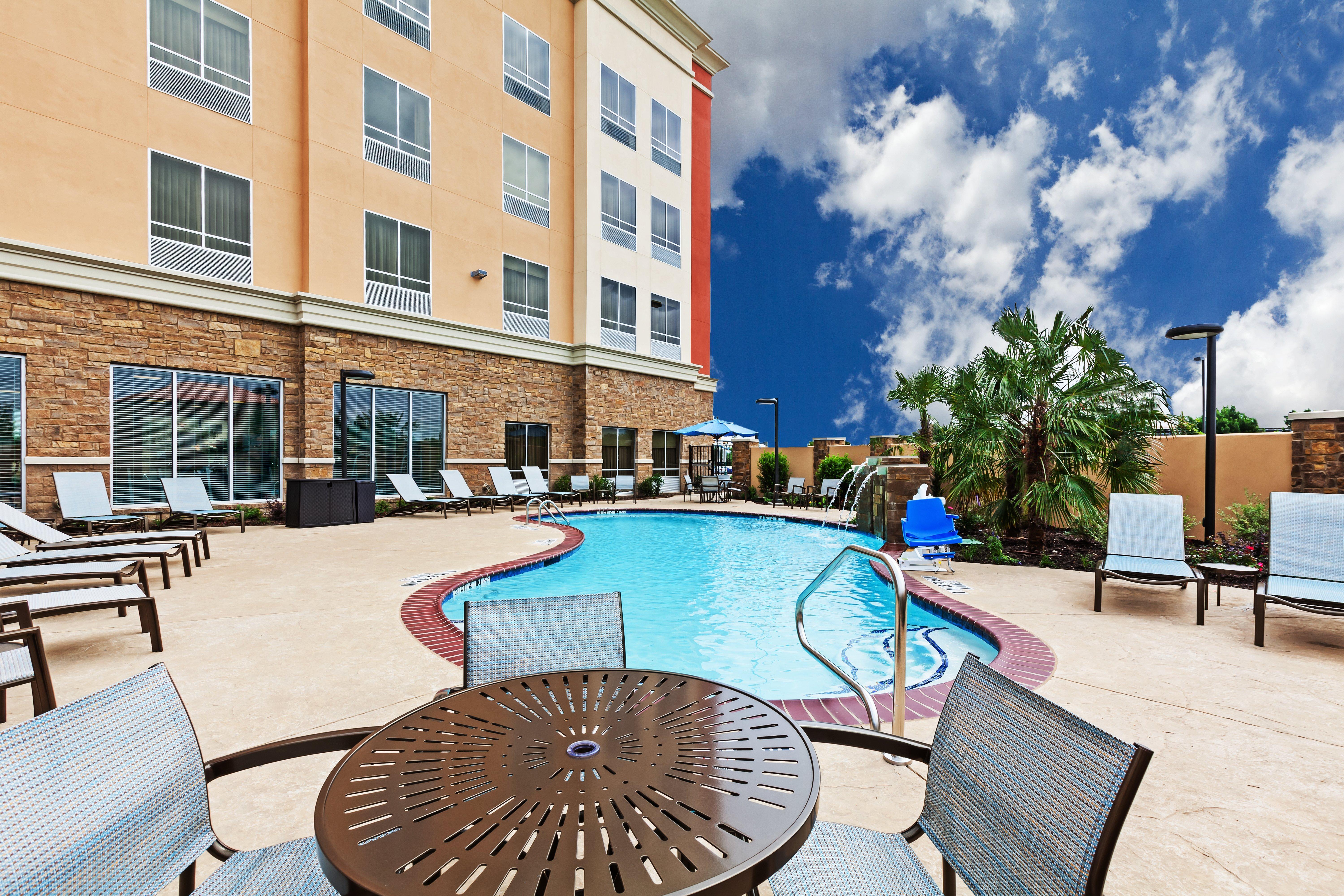 Clarion Hotel The Colony - Plano West Exterior foto